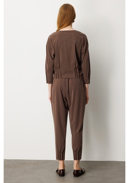 Kadın Pile Detaylı Sıfır Yaka Bluz 64408 Kahverengi fırsatları