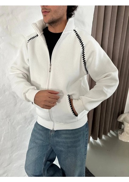 Erkek Oversize Dik Yaka Fermuarlı Sweatshirt - Zincir Nakışli Kanguru Cepli - Beyaz