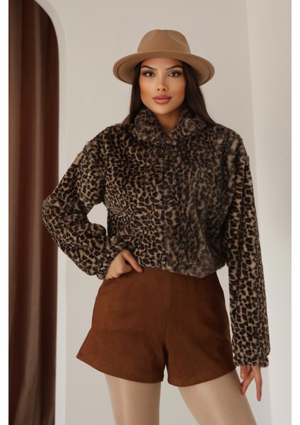 Kadın Leopar Desenli Fermuar Detaylı Crop Ceket modelleri