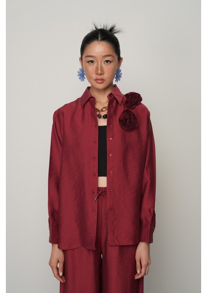 Kadın Önü Çift Gül Işlemeli Düz Renk Gömlek