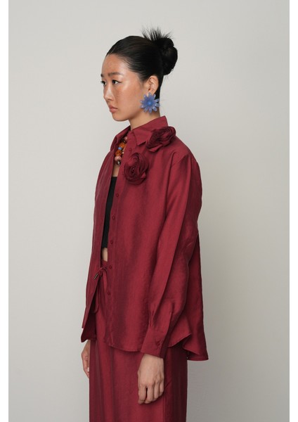 Kadın Önü Çift Gül Işlemeli Düz Renk Gömlek fiyatları