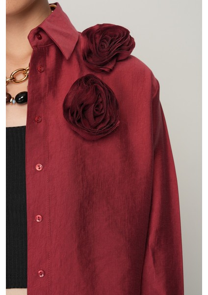 Kadın Önü Çift Gül Işlemeli Düz Renk Gömlek modelleri