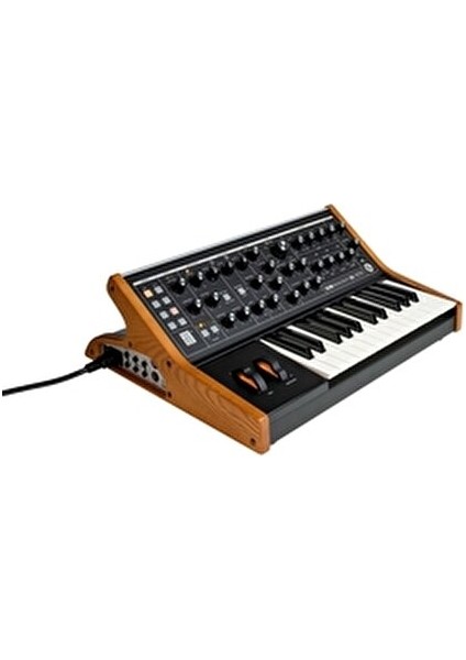 Subsequent 25 Analog Synthesizer 25 Tuşlu Klasik Tasarım ve Yüksek Ses Kalitesi fiyatları