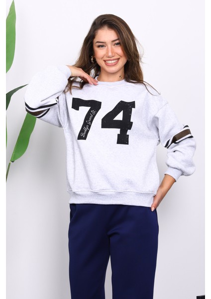 Gri Ön ve Kol Baskılı Üç Iplik Sweat fırsatları