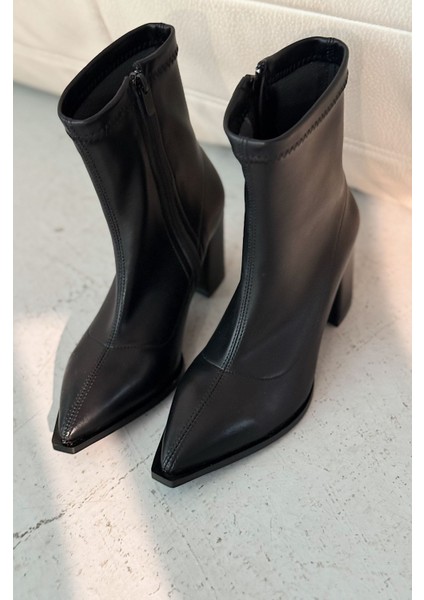 Selvora Streç Mat Deri Siyah Kadın Bot fiyatları
