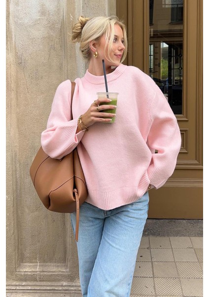 Pembe Bisiklet Yaka Yumuşak Dokulu Oversize Triko Kazak