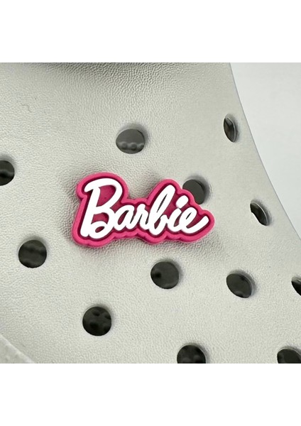 Terlik Süsü ve Aksesuarı , Çanta Süsü – Jibbitz 3D Barbiee Yazı Logo Figür Aksesuar