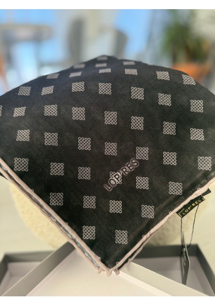 Siyah Eşarp, Desenli Eşarp, Pamuklu Eşarplar indirimleri