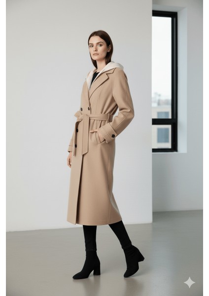 Kadın Kapşonlu Kemerli Düğmeli Kaban fırsatları