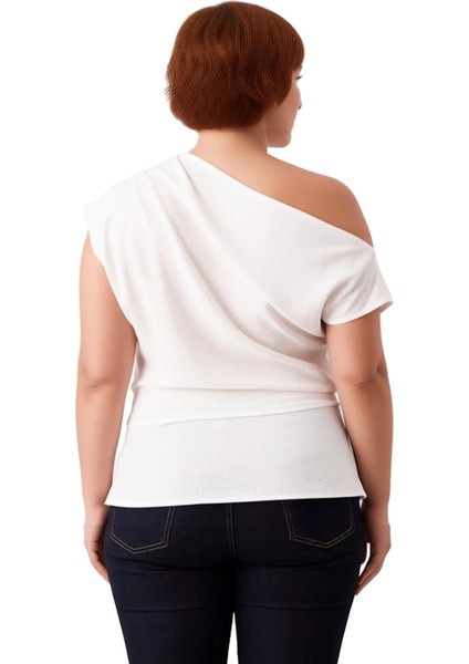 Kadınlar Için Büyük Beden Fitted Kayık Yaka Aksesuar Detaylı Bluz Kaliteli Şık Rahat Modern fiyatları