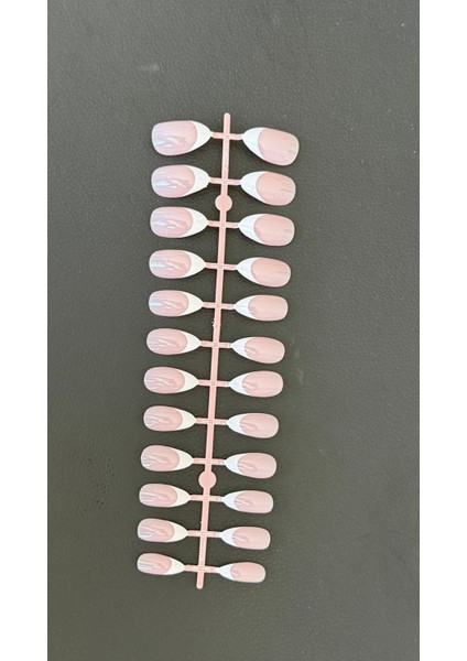 24'lü Badem Takma Tırnak French fiyatları