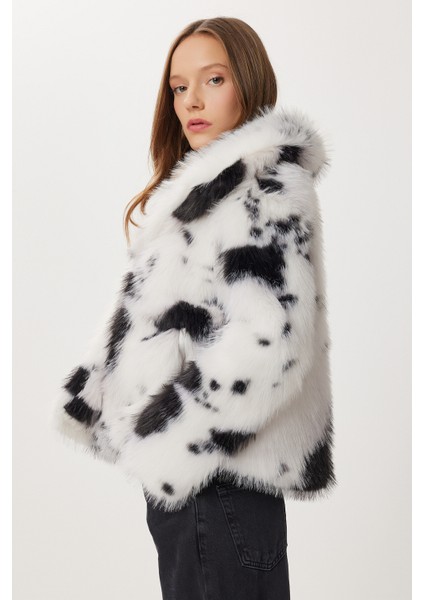 Hayvan Desenli Suni Kürk Ceket LZH0019 Ekru Siyah fiyatları
