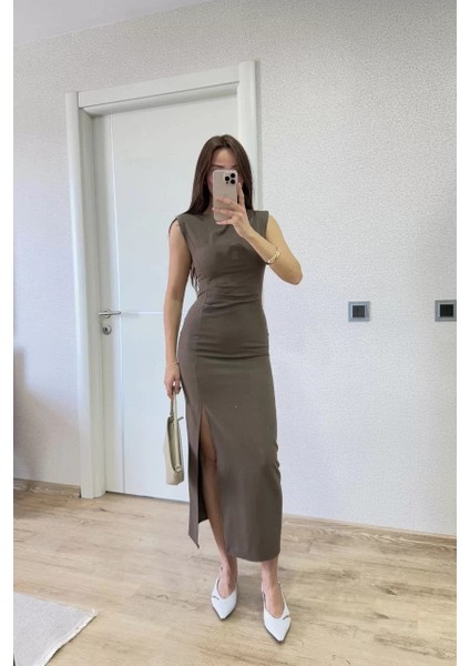 Yırtmaç Detaylı Sırtlı Kapalı Yandan Derin Yırtmaç Detaylı Kolsuz Elbise - Antrasit fırsatları