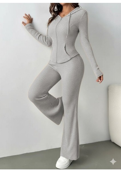 Kadın Uzun Kollu Kapşonlu Önden Fermuarlı Kaşkorse Bluz ve Pantolon Ikili Takım fırsatları