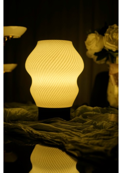 Madame - Modern Masa ve Gece Lambası – Ambiyans Lambası, Dekoratif LED Abajur, E14 Duy