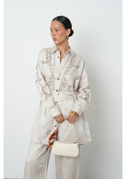 Kadın Boncuk Işlemeli Belden Büzgülü Çıtçıt Kapamalı Ceket modelleri