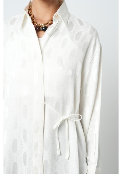 Kadın Ekru Renk Yandan Bağlamalı Desenli Gömlek modelleri