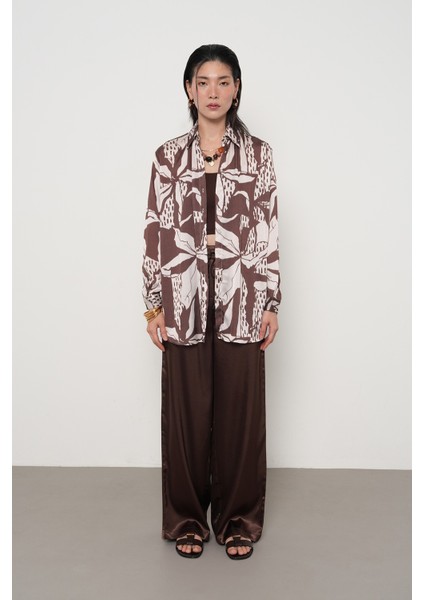 Kadın Oversize Kesim Karışık Desenli Dijital Gömlek fırsatları