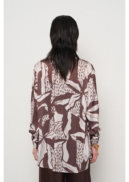 Kadın Oversize Kesim Karışık Desenli Dijital Gömlek indirimleri