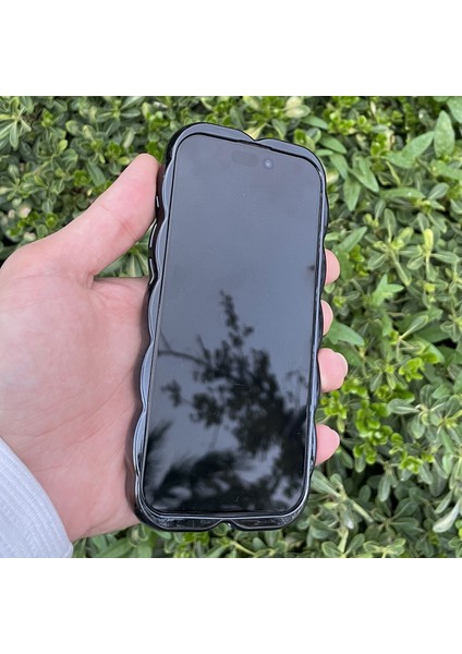 iPhone 14 Pro Max Kılıf Yaprak Desenli Parlak Darbe Önleyici Silikon Kapak fiyatları