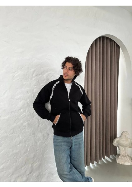 Erkek Oversize Dik Yaka Fermuarlı Sweatshirt - Zincir Nakışli Kanguru Cepli - Siyah fiyatları