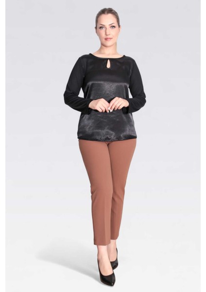 Tolga Saraçoğlu Kadın Saten Garnili Damla Yaka Örme Bluz 11049 Siyah fiyatları