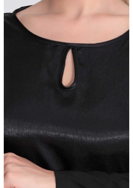 Tolga Saraçoğlu Kadın Saten Garnili Damla Yaka Örme Bluz 11049 Siyah fırsatları