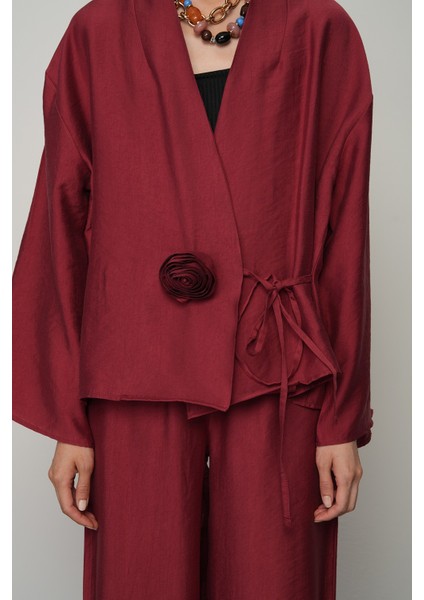 Kadın Gül Detaylı Yandan Bağlamalı Düz Renk Kimono-Ceket modelleri
