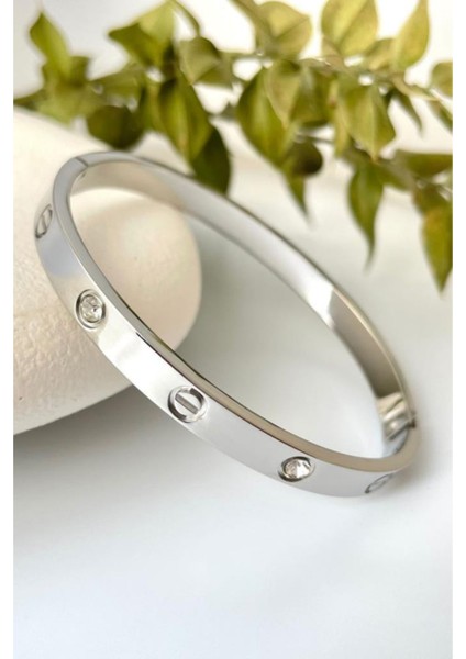 Taşlı Gümüş Renkli Kelepçe Crtıer-Blk-Gms-01