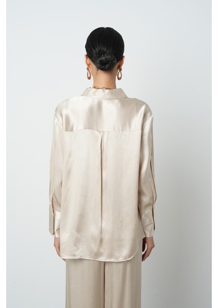 Kadın V Yaka Açık Bej Renk Düz %100 Viskoz Altın Düğmeli Gömlek indirimleri