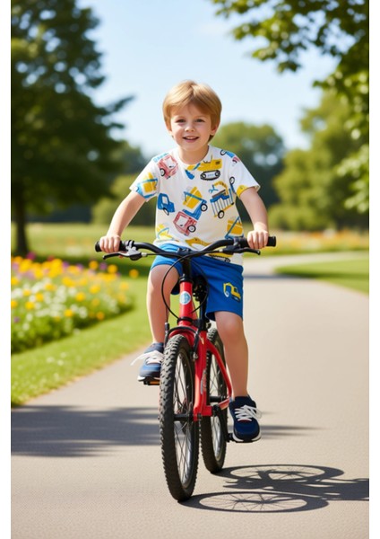 Erkek Çocuk Araç Baskılı Pamuklu Tişört ve Şort Iki Parça Set Kaliteli Şık Rahat modelleri