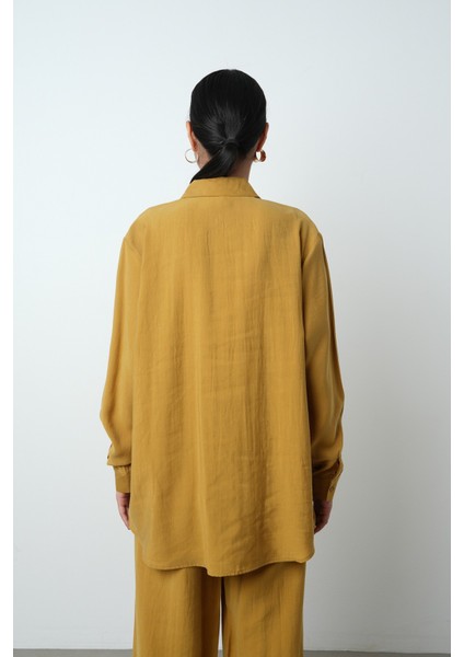 Kadın Yatay Şerit Taş Işlemeli Düz Renk Oversize Gömlek indirimleri