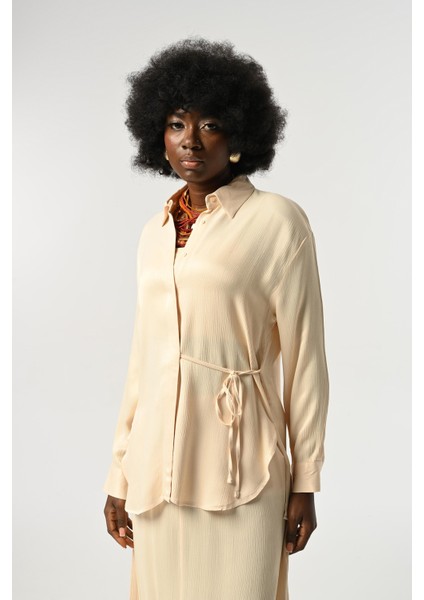 Kadın Belden Bağlama Detaylı Düz Renk Gömlek