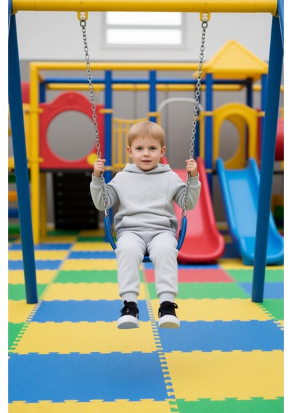 Erkek Çocuk Iki Parçalı Kapüşonlu Sweatshirt ve Eşofman Takımı Günlük Kullanım Için Ideal Seçenek fiyatları