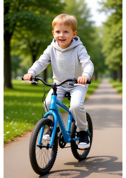 Erkek Çocuk Iki Parçalı Kapüşonlu Sweatshirt ve Eşofman Takımı Günlük Kullanım Için Ideal Seçenek modelleri