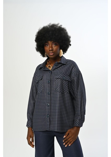 Kadın Kare Desenli Simli Çift Cepli Gömlek