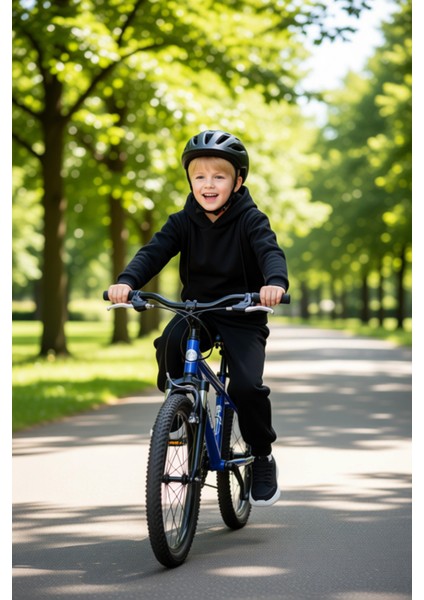 Erkek Çocuk Iki Parçalı Kapüşonlu Sweatshirt ve Eşofman Takımı Günlük Kullanım Için Ideal Seçenek modelleri