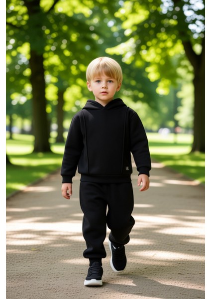 Erkek Çocuk Iki Parçalı Kapüşonlu Sweatshirt ve Eşofman Takımı Günlük Kullanım Için Ideal Seçenek fırsatları