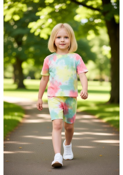 Kız Çocuk Pamuklu Batik Desenli Kısa Kollu Tişört ve Şort Seti Kaliteli Şık Rahat fırsatları