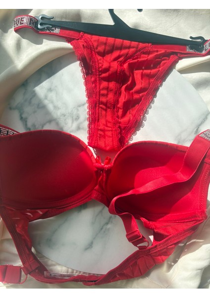 Destekli Taşlı Sütyen Takımı modelleri