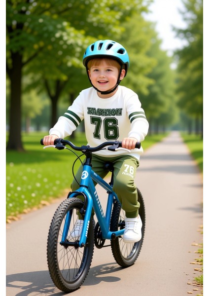 Erkek Çocuk Pamuklu Slogan Detaylı Örme Sweatshirt ve Eşofman Altı Takımı Kaliteli Şık Rahat modelleri