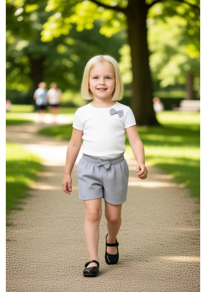 Kız Çocuk Pamuklu Tişört ve Kare Desenli Şort Ikili Takım Kaliteli Şık Rahat Günlük fırsatları