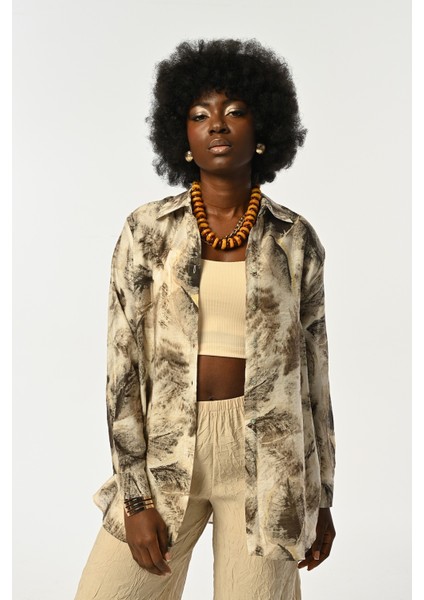 Kadın Desenli Oversize Kesim Gömlek