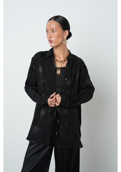 Kadın Siyah Renk Lale Desenli Oversize Kesim Gömlek modelleri