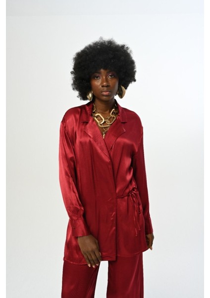 Kadın Yandan Bağlamalı Düz Renk Saten Gömlek