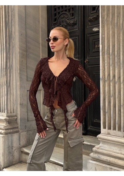 Siyah Dantel Bağlama Detaylı Bluz