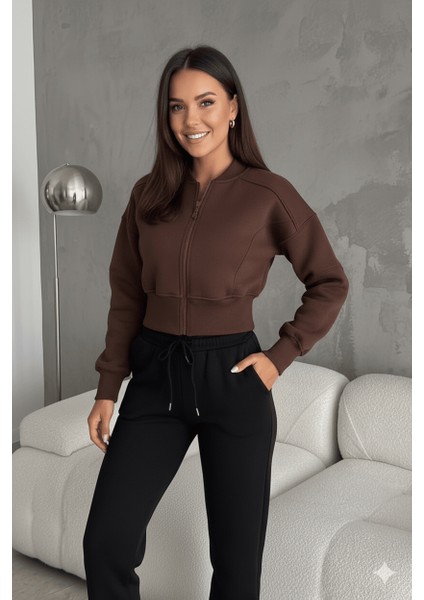 Kadın Fermuarlı Fit Cropped Sweatshirt – Sportif & Şehirli Stil modelleri
