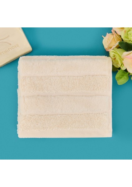Soft Kadife El Havlusu - Ekru - 30X50 cm