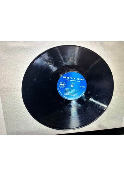 Müzeyyen Senar 40. Sanat Yılında - Dönem Baskısı Lp Plak 8 Puan fiyatları