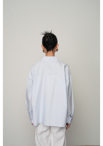 Kadın Mavi Çizgili Düğme Detaylı Gömlek indirimleri